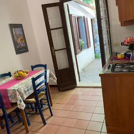 Beautiful Bilo For 2 Or 3 Pax Closed To The Innamorata Palazzo (Livorno)